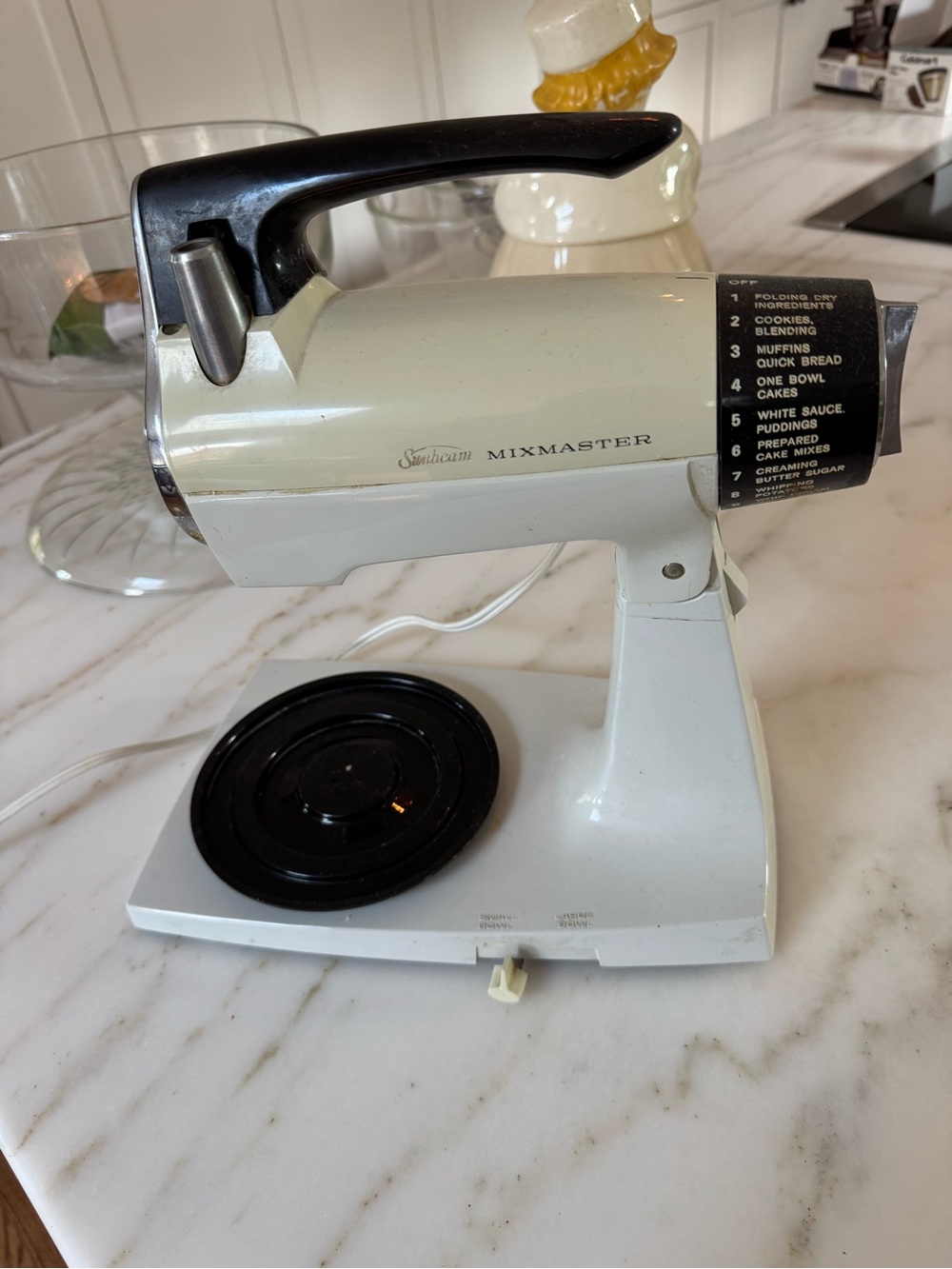 Sunbeam Mixmaster Stand Mixer in White and Black